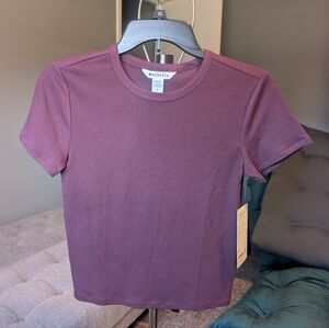 Ahleta Signature Rib Crop Tee. Size Small - Spiced Cabernet